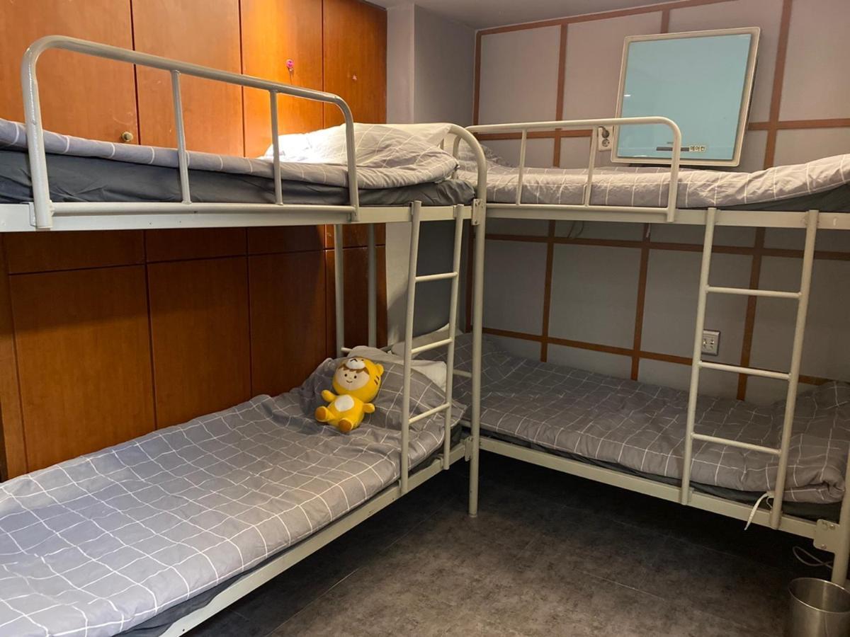 Dalgona Guesthouse Сеул Экстерьер фото