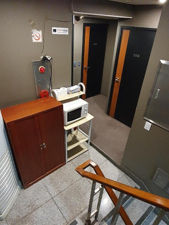 Dalgona Guesthouse Сеул Экстерьер фото